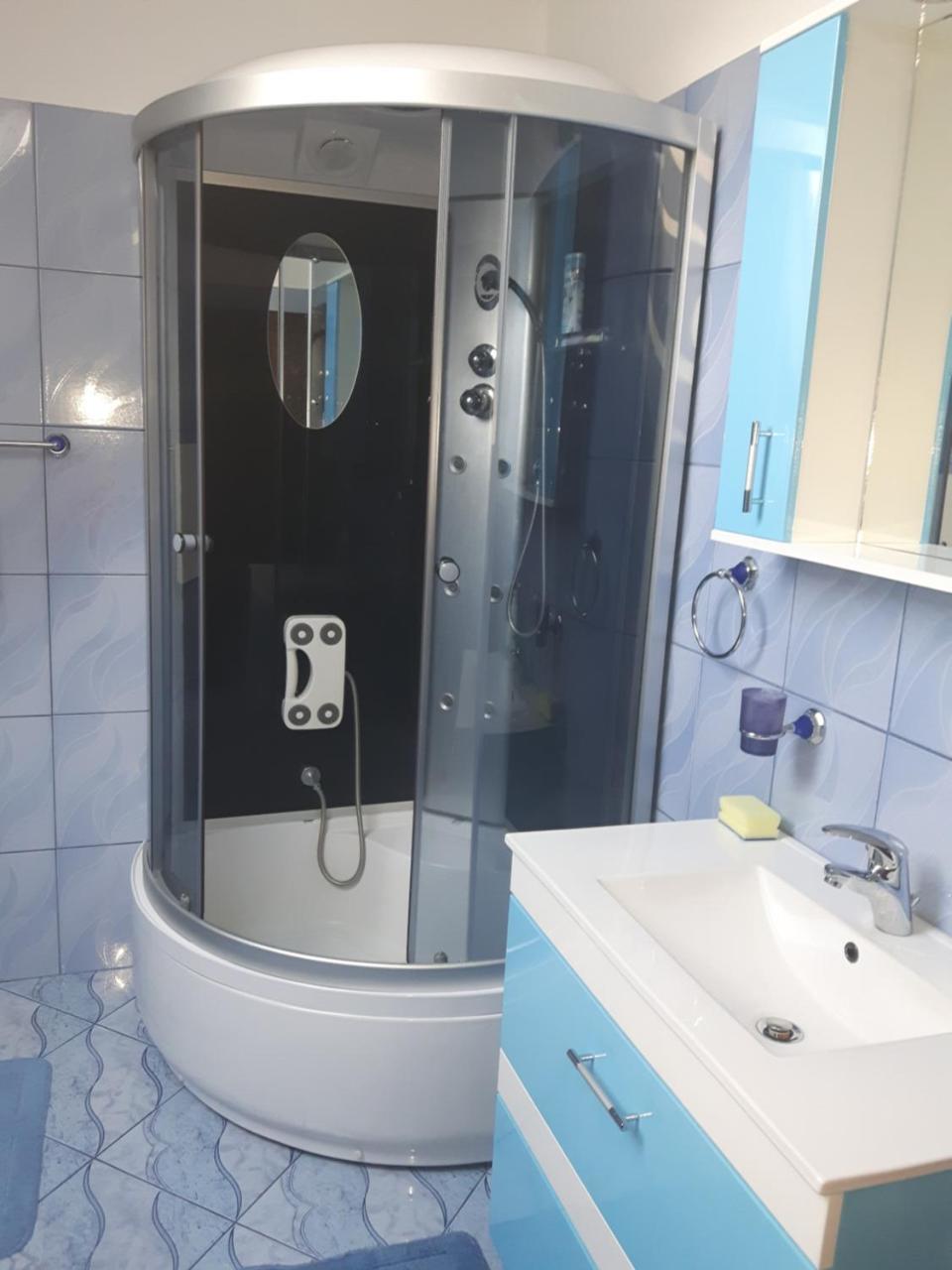 Vila Alexia Hotell Călimăneşti Exteriör bild