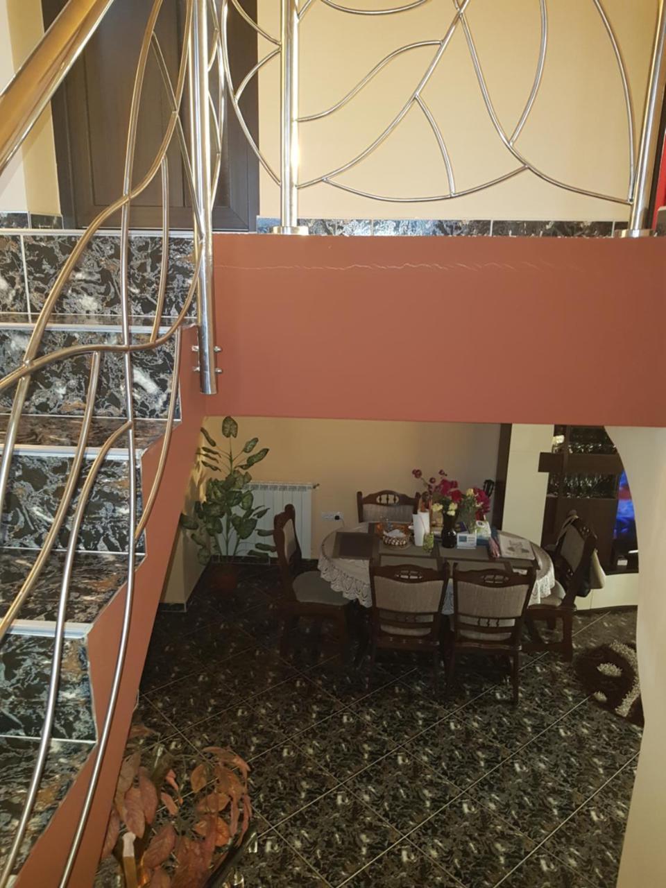Vila Alexia Hotell Călimăneşti Exteriör bild