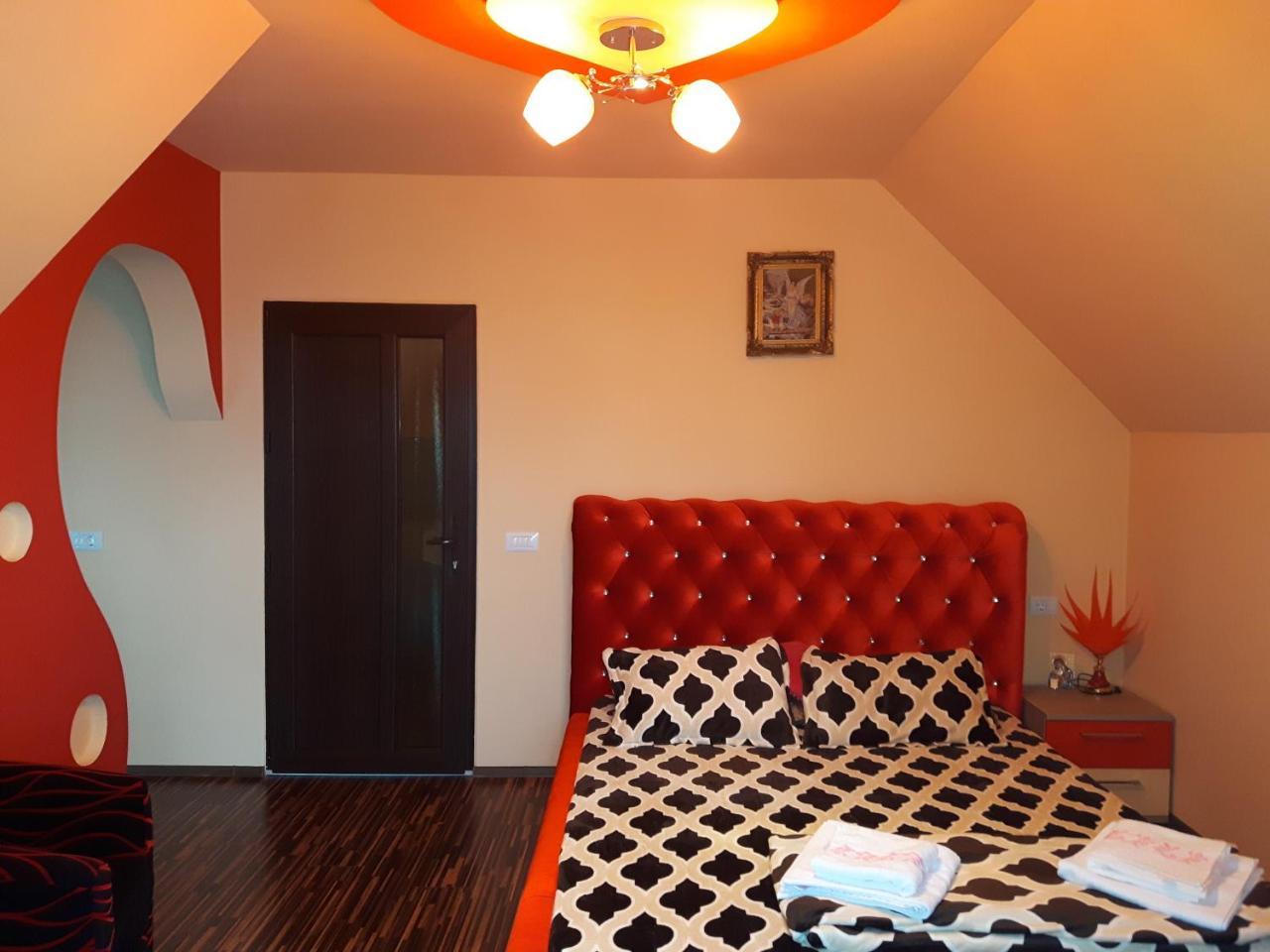 Vila Alexia Hotell Călimăneşti Exteriör bild